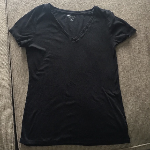 Merona Tops - Basic black v neck tee